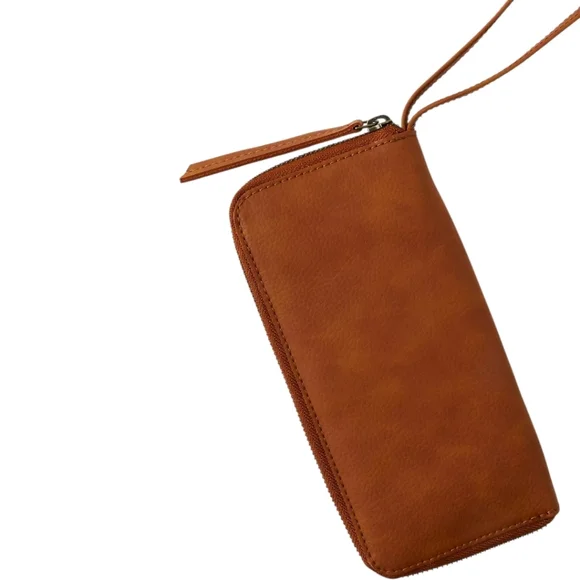 Free People Distressed Vegan Wallet in Tan•NWT! - Picture 2 of 10
